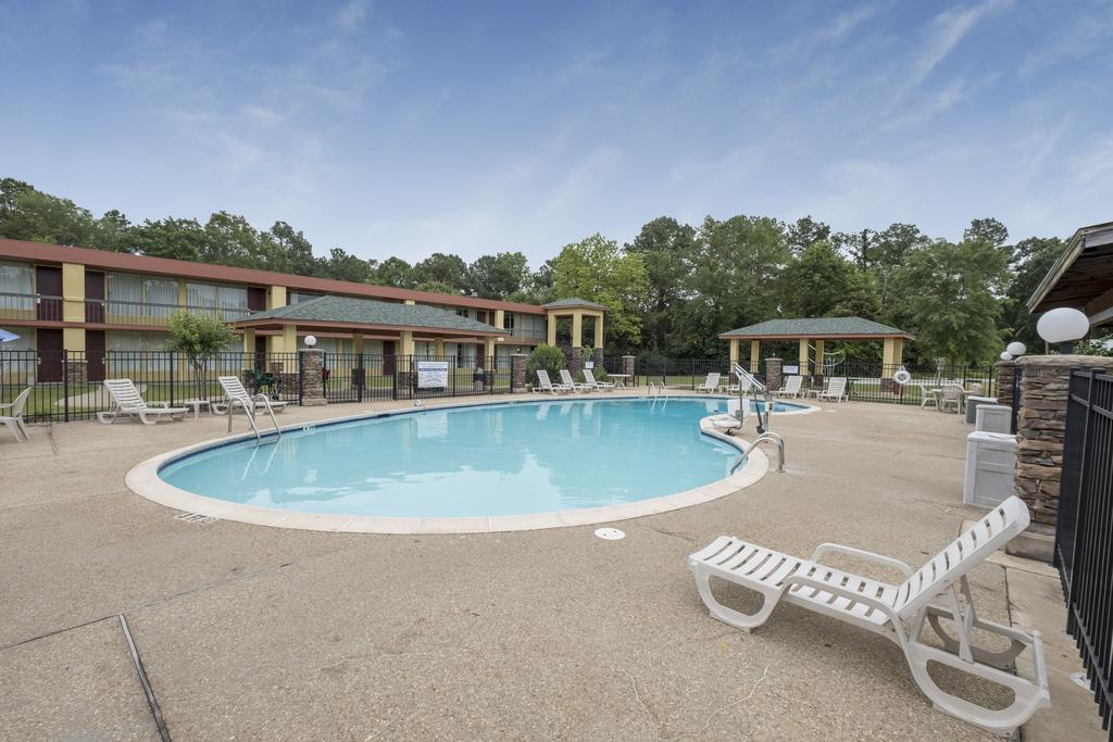 Red Roof Inn Columbus Phenix City Exterior foto