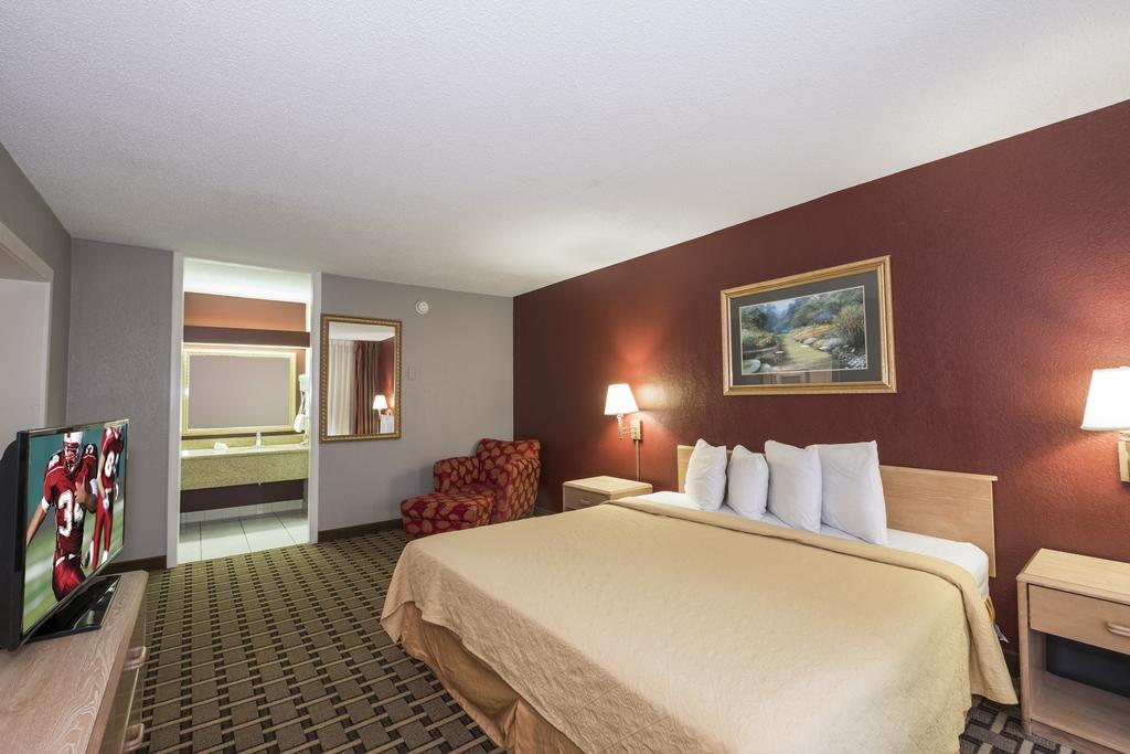 Red Roof Inn Columbus Phenix City Exterior foto
