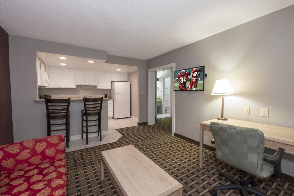 Red Roof Inn Columbus Phenix City Exterior foto