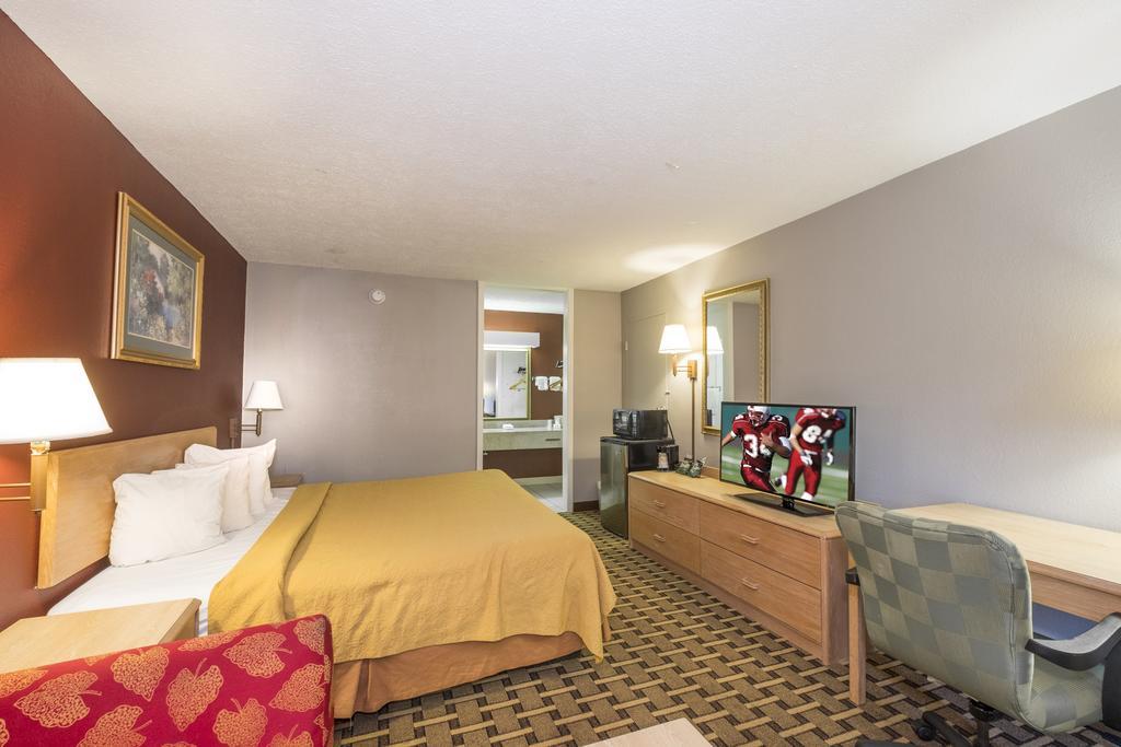 Red Roof Inn Columbus Phenix City Exterior foto