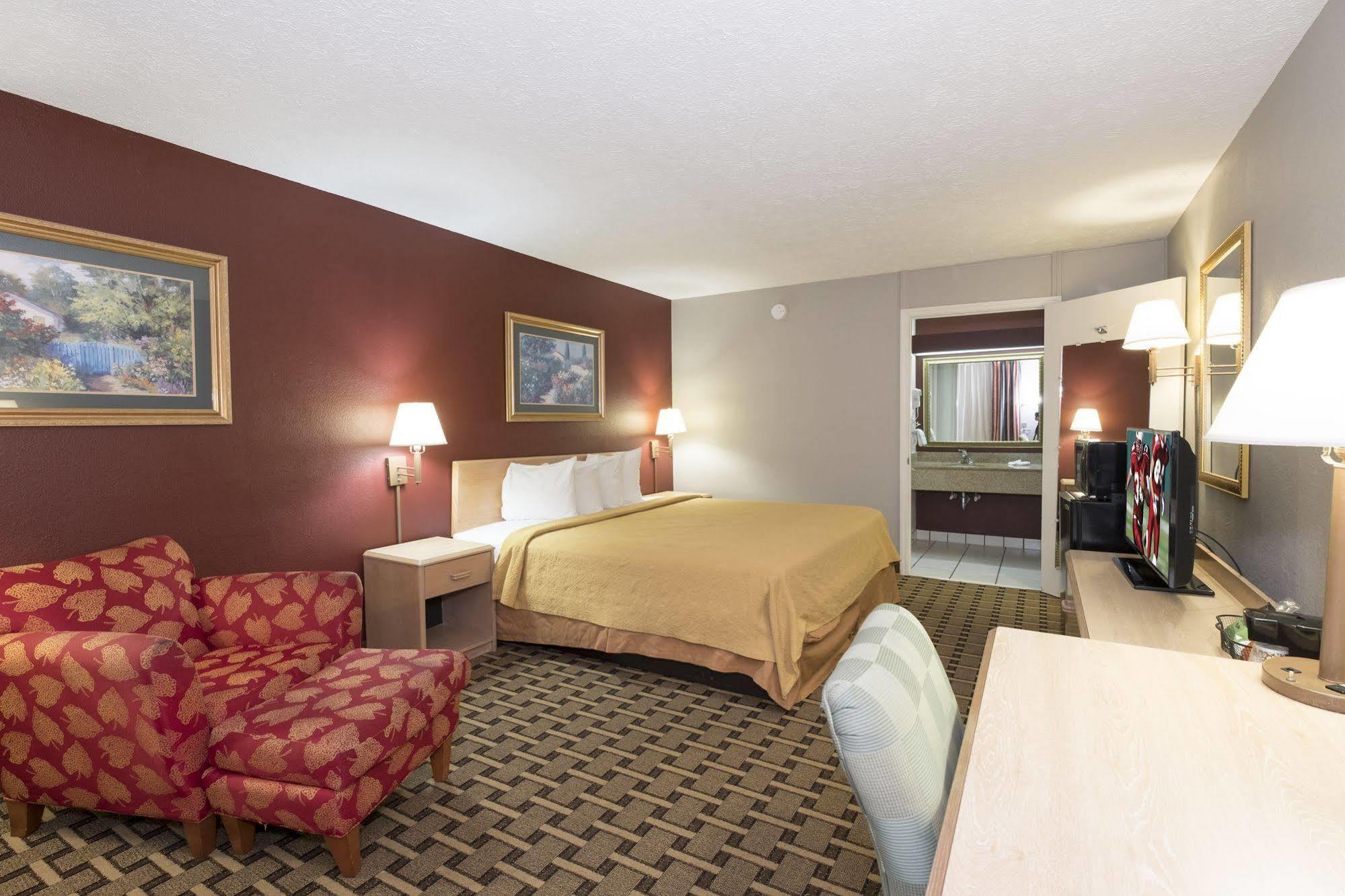 Red Roof Inn Columbus Phenix City Exterior foto